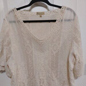 Women's Democracy Cream Sheer Crochet Lace Embroidered V-Neck XL Tunic Shirt